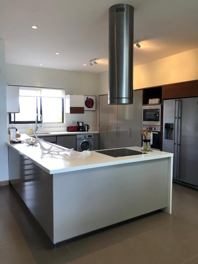 Penthouse 3 Chambres Vue Lagon Imprenable Calodyne Exterior photo